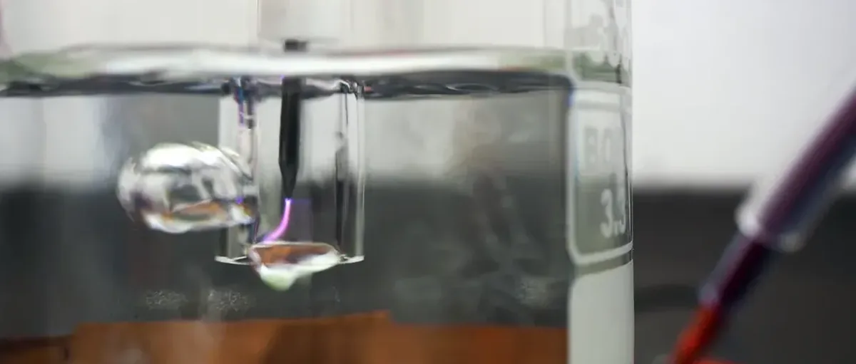用AI选新型催化剂:绿色氨产量提升七倍!