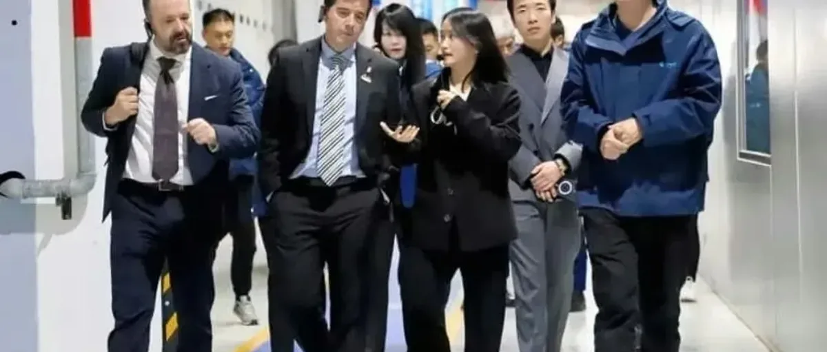 西班牙媒体:工业部长和厚普股份谈开厂