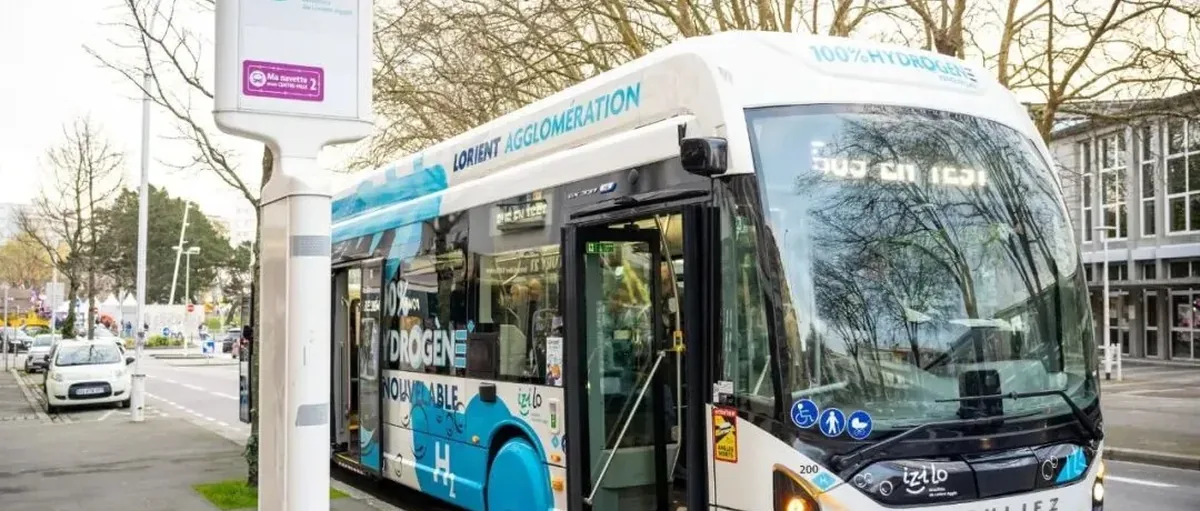 依维柯交付首辆氢燃料电池城市公交车