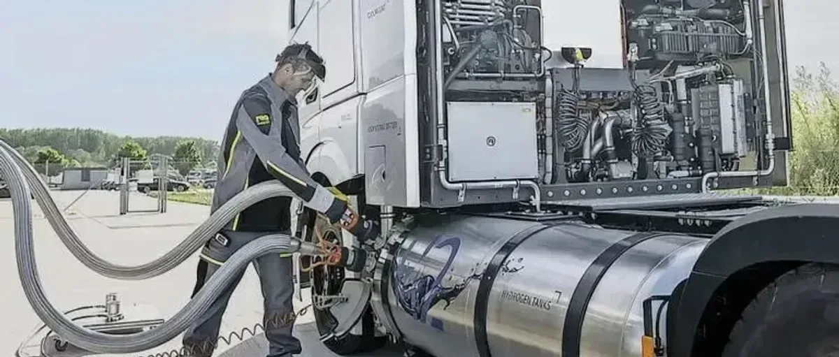 戴姆勒卡车:欧洲294座加氢站太少 需要2000座
