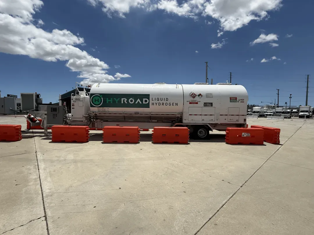 Hyroad Energy在加州启用移动式液氢卡车加氢站
